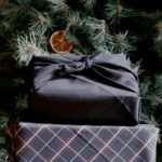 EMBALLAGE CADEAU NOIR RÉUTILISABLE MOYEN